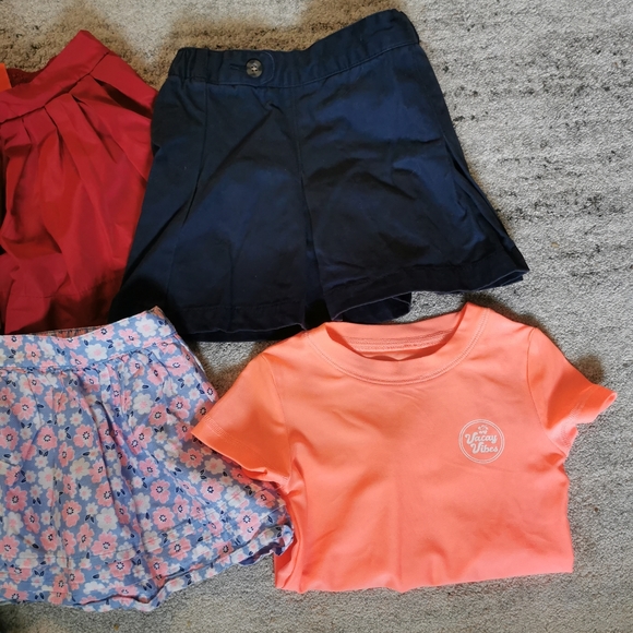 Skirts, UV hat and top - Picture 4 of 4